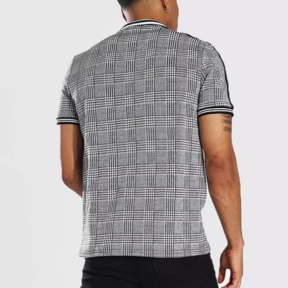 Boohoo Man Jacquard 1/4 Zip Polo Shirt - Picture 2 of 8